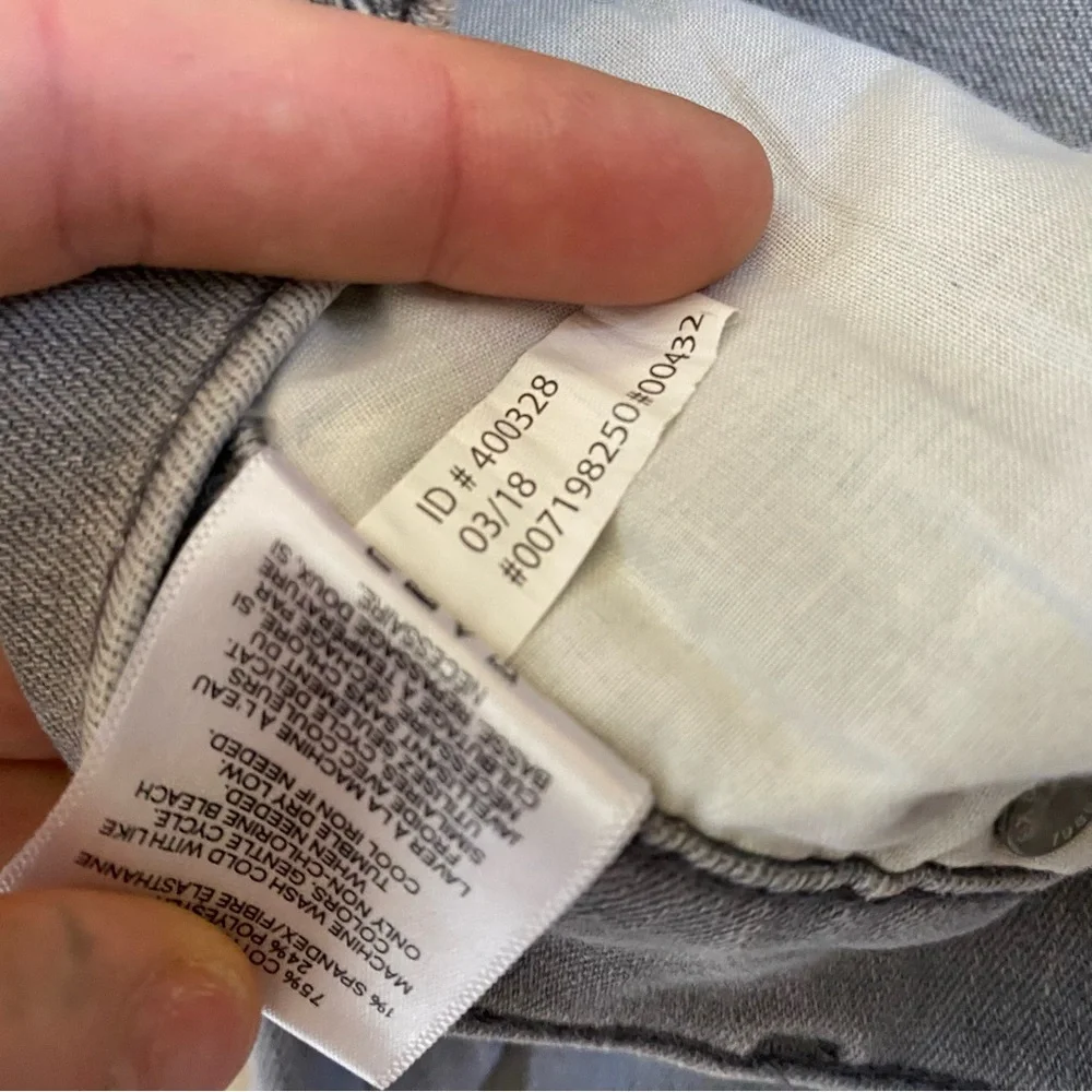 EXPRESS Mid Rise Skinny Jeans - Picture 14 of 15